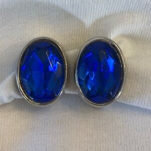 Oval Shaped Blue Faceted Stone Vintage Clip Earrings